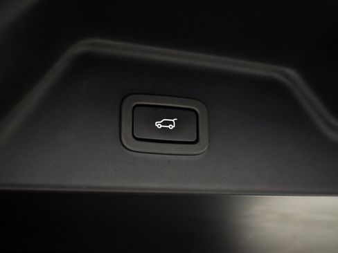 Used 2021 Land Rover Range Rover Westminster Edition image 47