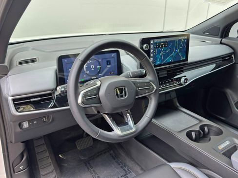 Used 2025 Honda Prologue Touring image 13