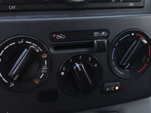 Used 2017 Nissan NV200 S FWD image 26
