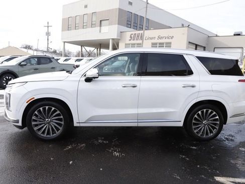Certified 2025 Hyundai Palisade Calligraphy image 8