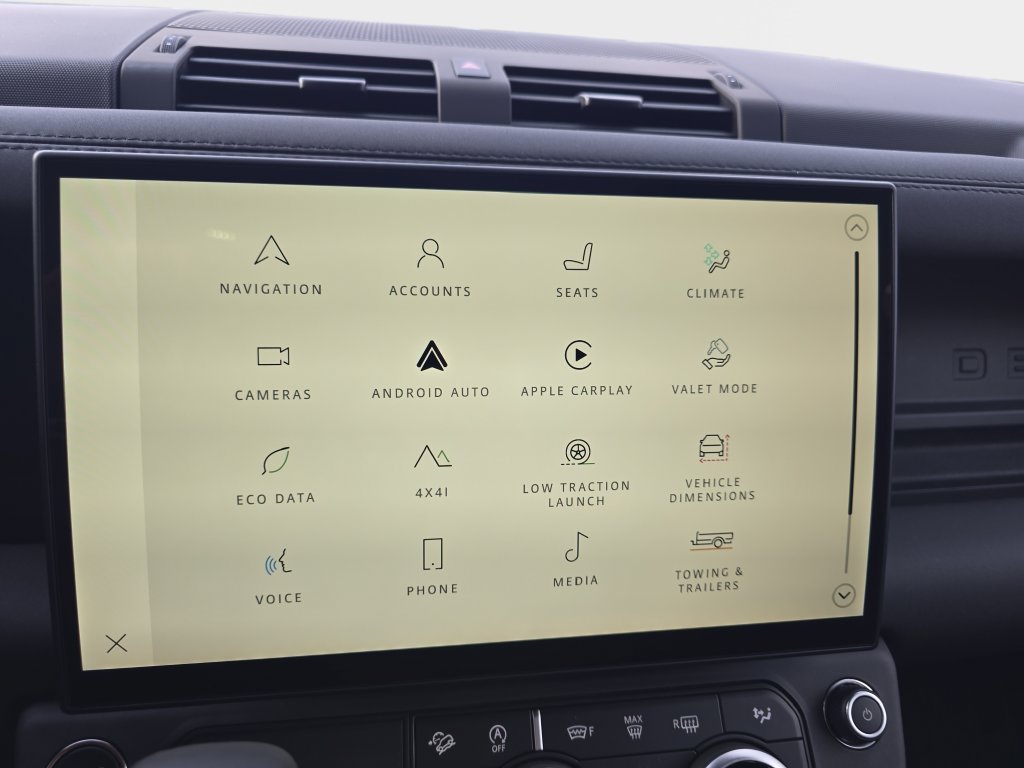 New 2026 Land Rover Defender 110 X-Dynamic SE AWD/4WD image 16