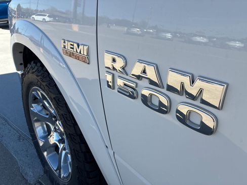 Used 2017 RAM 1500 Laramie w/ Convenience Group AWD/4WD image 13