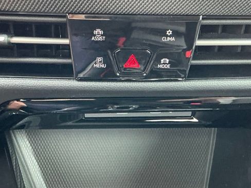 New 2026 Volkswagen GTI SE FWD image 22