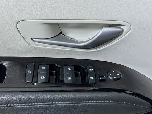 Used 2023 Hyundai Tucson Limited image 23