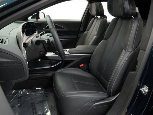 Used 2024 Cadillac Lyriq Sport w/ LPO, Floor Liner Package AWD/4WD image 7