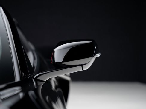 Used 2025 Chevrolet Corvette Stingray Convertible w/ 1LT image 16