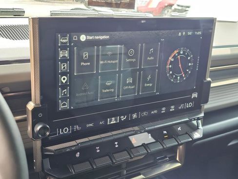 Used 2025 GMC Hummer EV 3X w/ Extreme Off-Road Package image 33