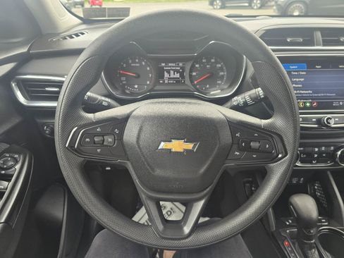 Used 2023 Chevrolet TrailBlazer LT w/ Convenience Package AWD/4WD image 7