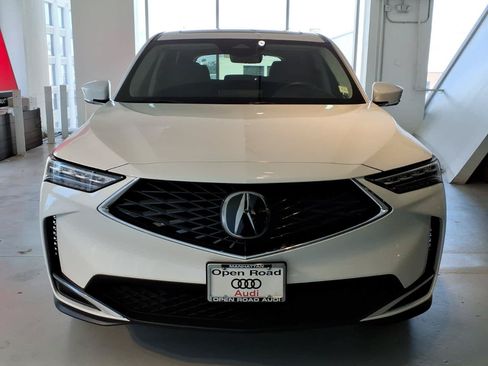 Used 2025 Acura MDX SH-AWD image 2