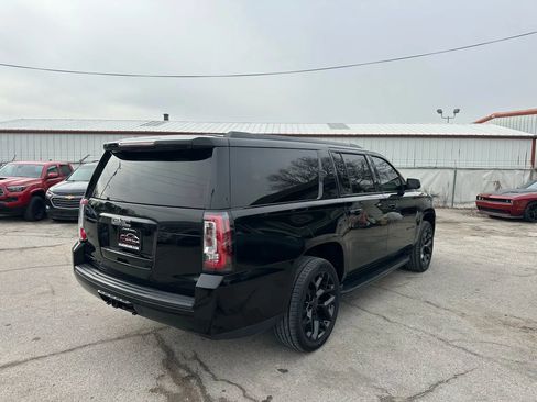 Used 2019 GMC Yukon XL SLT w/ Graphite Performance Edition image 5
