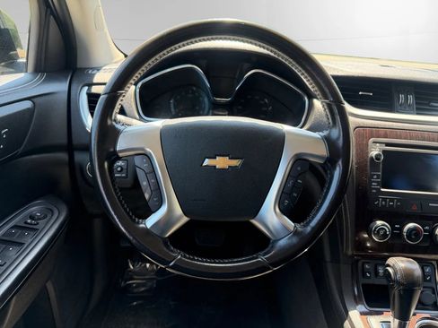 Used 2017 Chevrolet Traverse LT w/ Style and Technology Package AWD/4WD image 14