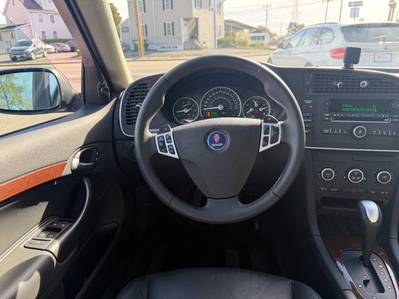 Used 2010 Saab 9-3 2.0T w/ Comfort Package FWD image 17