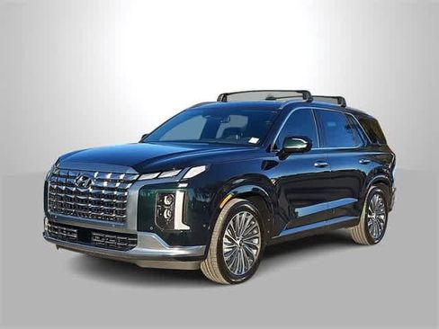 Used 2024 Hyundai Palisade Calligraphy image 4