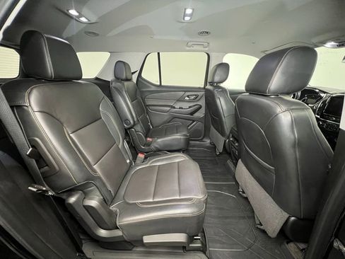 Used 2019 Chevrolet Traverse RS w/ LPO, Floor Liner Package image 9