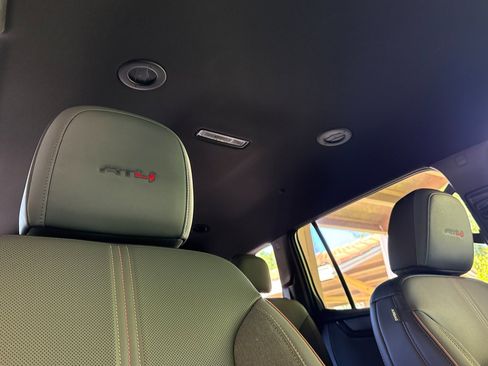 Used 2026 GMC Acadia AT4 AWD/4WD image 22