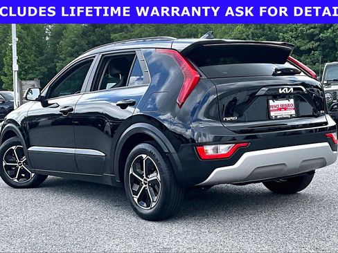 Used 2023 Kia Niro LX FWD image 9