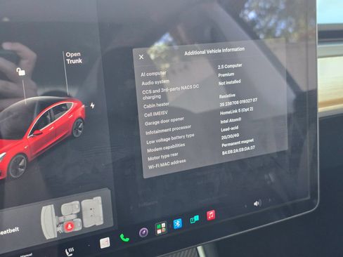 Used 2018 Tesla Model 3 Long Range RWD image 16