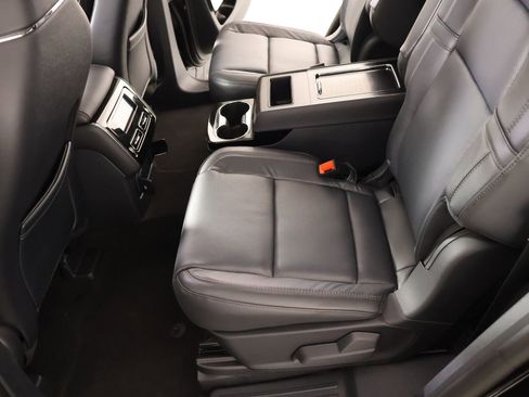 New 2026 Lincoln Aviator Reserve AWD/4WD image 12