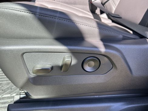 New 2026 Chevrolet Silverado 1500 LT Trail Boss w/ Convenience Package II image 40