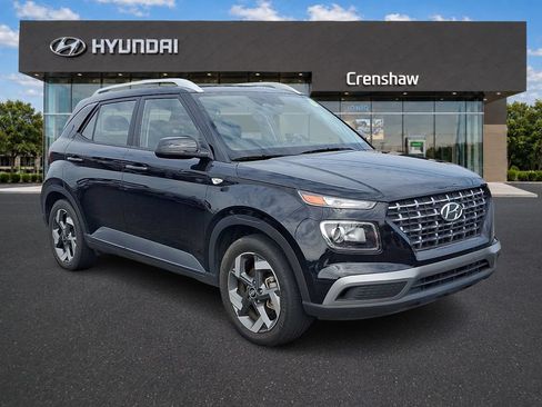 Used 2023 Hyundai Venue SEL FWD image 1