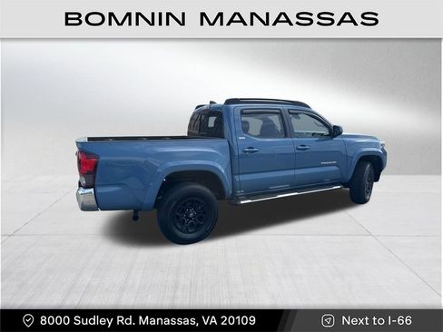 Used 2019 Toyota Tacoma SR5 RWD image 2
