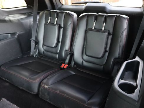Used 2019 Ford Explorer Sport AWD/4WD image 21