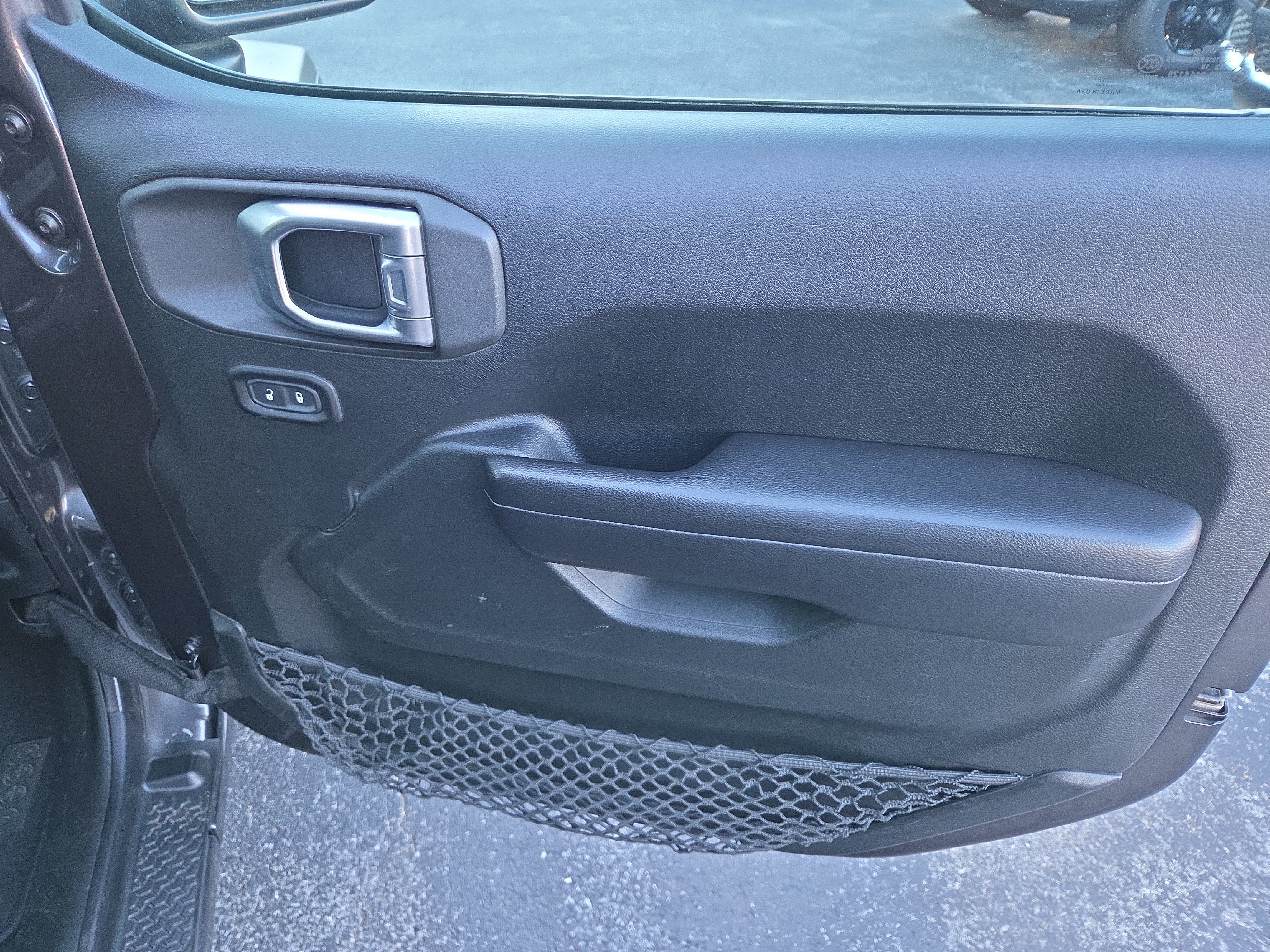 Certified 2019 Jeep Wrangler Sport AWD/4WD image 18