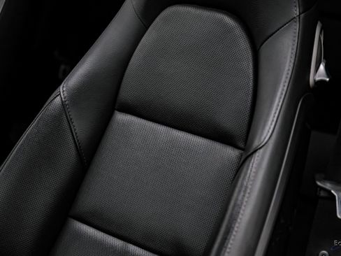 Used 2015 Porsche 911 Carrera image 36