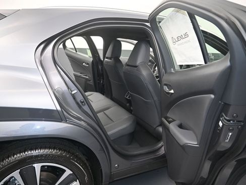 New 2026 Lexus UX 300h FWD image 13