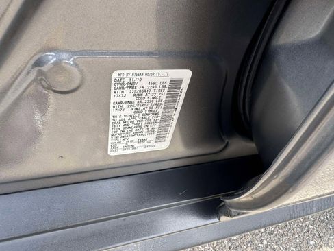 Used 2020 Nissan Rogue S FWD image 24