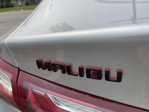 Used 2021 Chevrolet Malibu LT w/ Leather Package FWD image 5