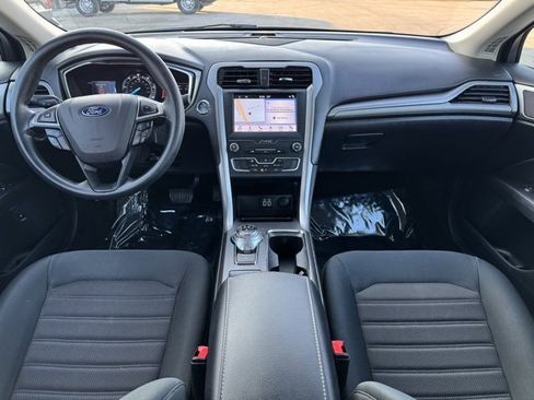 Certified 2019 Ford Fusion SE image 7