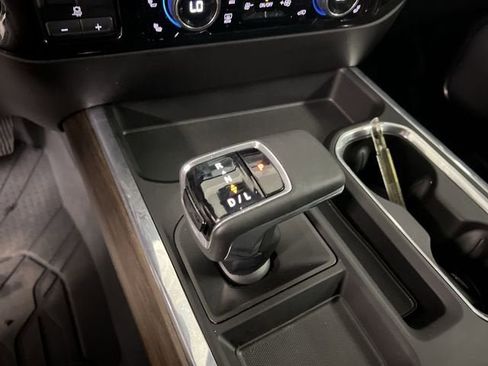 Certified 2024 Chevrolet Silverado 1500 High Country w/ Technology Package image 15