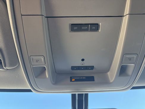 Used 2016 GMC Sierra 1500 SLE w/ SLE Value Package image 24