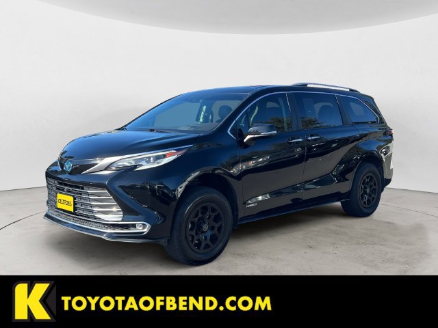 Used 2021 Toyota Sienna Platinum AWD/4WD image 1