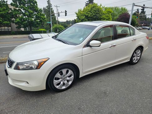 Used 2009 Honda Accord EX-L image 2