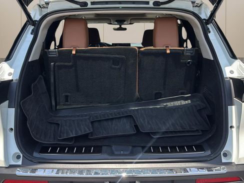 Used 2023 INFINITI QX60 Sensory AWD/4WD image 14