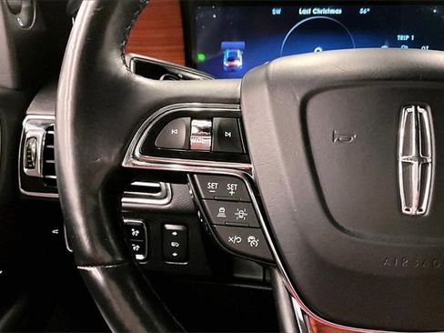 Used 2023 Lincoln Navigator L Reserve w/ Equipment Group 201A image 23