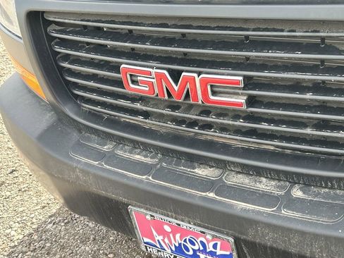 New 2025 GMC Savana 2500 w/ Driver Convenience Package RWD image 29