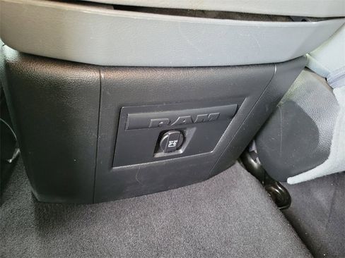 Used 2018 RAM 1500 Big Horn image 19