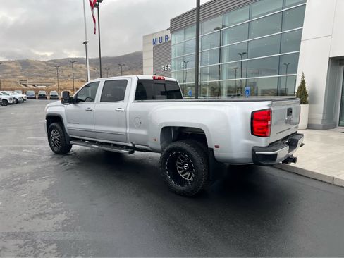 Used 2019 GMC Sierra 3500 Denali w/ Duramax Plus Package image 11