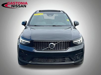 Used 2024 Volvo XC40 B5 Core