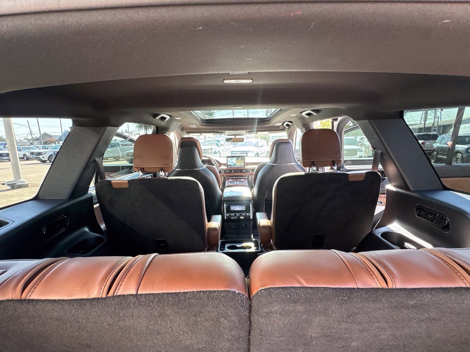 Used 2022 Lincoln Aviator Reserve w/ Equipment Group 201A AWD/4WD image 35