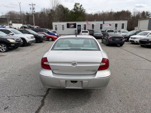 Used 2006 Buick LaCrosse CXL w/ Driver Confidence Package image 8