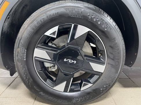 Used 2026 Kia Sportage LX AWD/4WD image 7