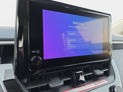 Used 2025 Toyota Corolla LE FWD image 20