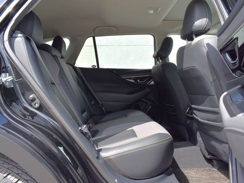 Used 2024 Subaru Outback Onyx Edition AWD/4WD image 30