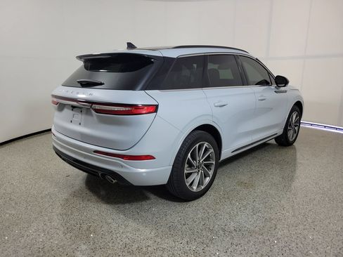 Certified 2025 Lincoln Corsair Grand Touring AWD/4WD image 4