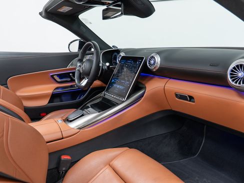 Certified 2022 Mercedes-Benz SL 55 AMG 4MATIC image 21