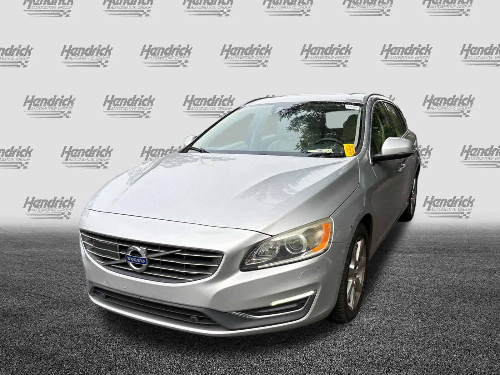 Used 2016 Volvo V60 T5 Platinum FWD image 6